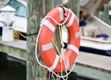 Lake-Friendly Boating Tips for a Safe &amp; Scenic Summer