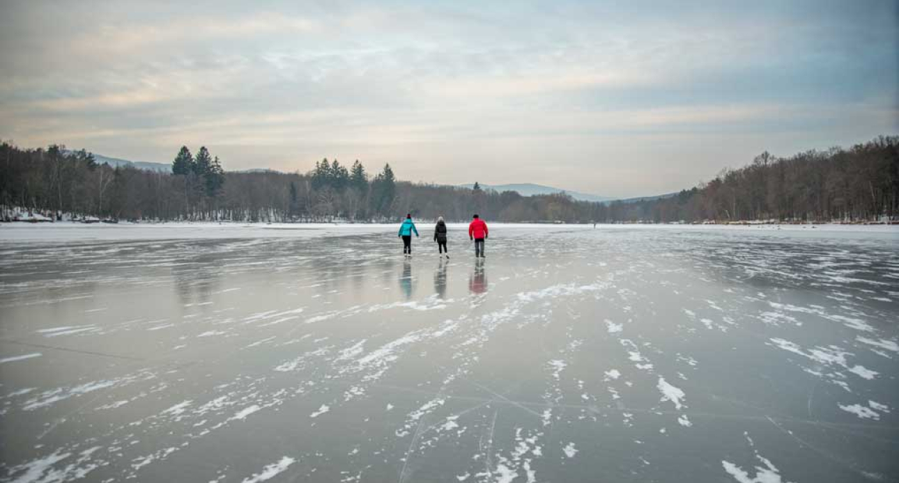 Tracking Lake Winnipesaukee’s Ice-Out History &amp; Predictions